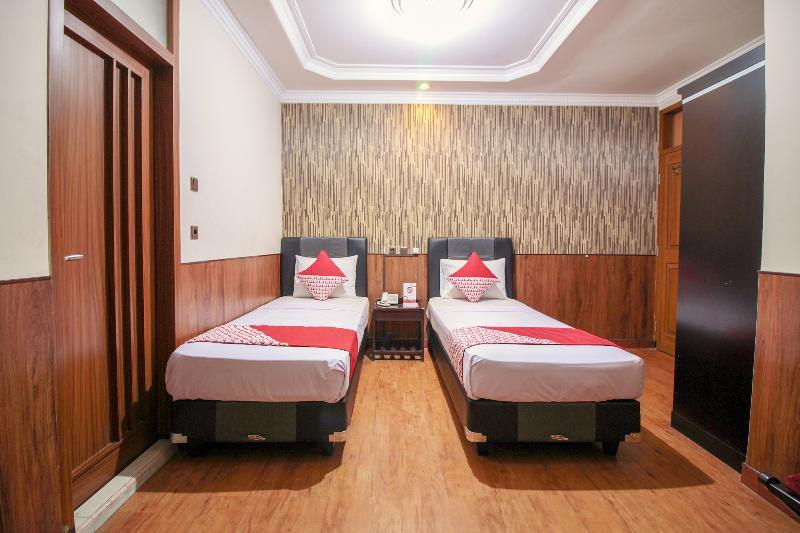 Vaccinated Staff - Oyo 352 Homestay Sabang Bandung Kültér fotó