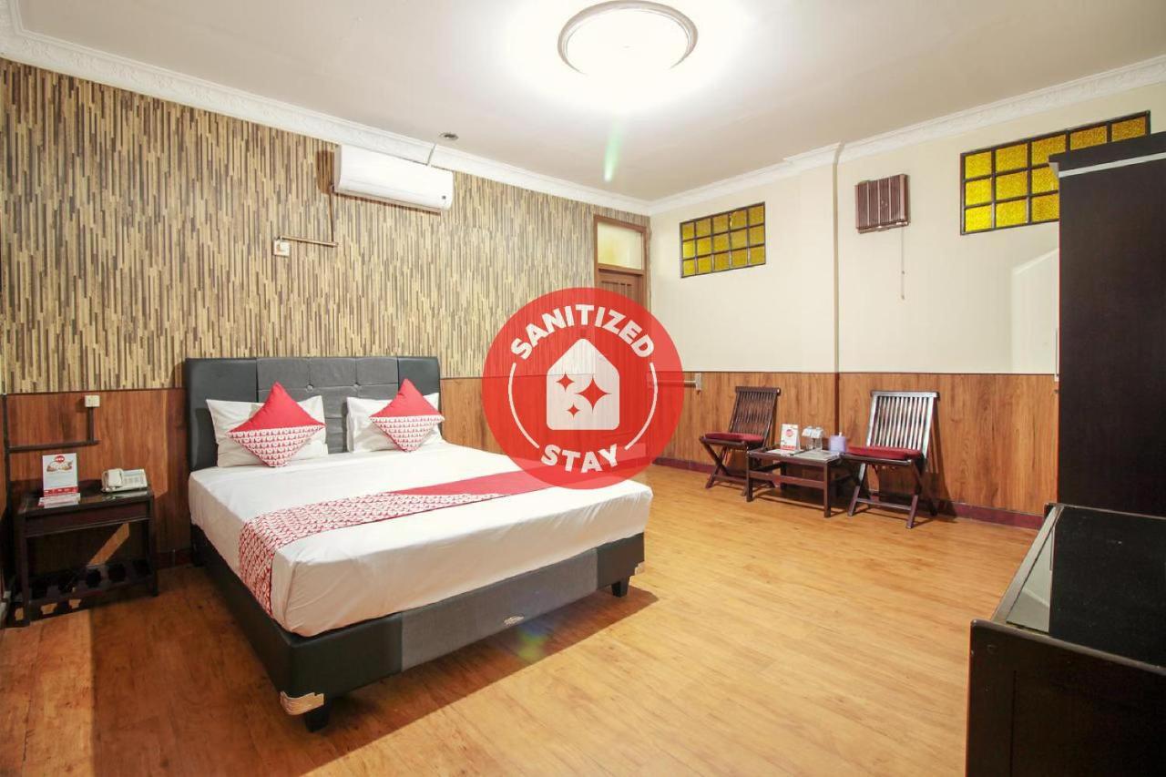 Vaccinated Staff - Oyo 352 Homestay Sabang Bandung Kültér fotó